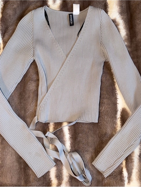 Cinch Tops - Cinch Light Gray Ribbed Wrap Top with Self-Tie